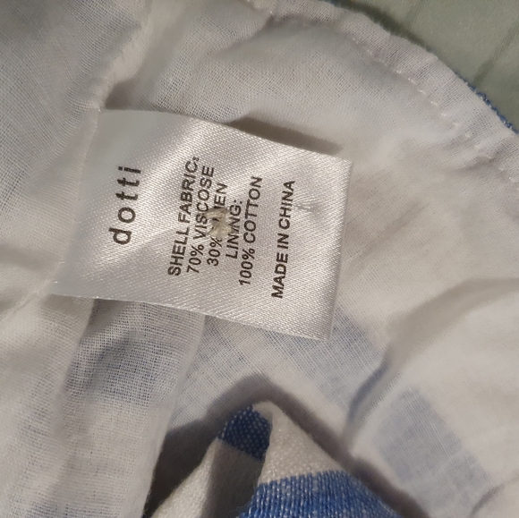 Dotti linen blend button up crop size 14 - Picture 7 of 7